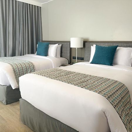 Отель La Quinta By Wyndham Кито Экстерьер фото